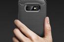Crong Soft Armour Cover - Etui Samsung Galaxy S10e (czarny) - zdjęcie 6