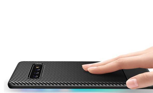 Crong Prestige Carbon Cover - Etui Samsung Galaxy S10 (czarny) - zdjęcie 5