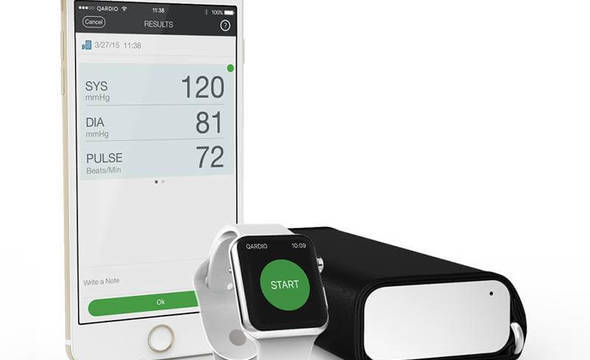 QardioArm Smart Blood Pressure Monitor - Ciśnieniomierz z funkcją wykrywania arytmii serca dla iOS i Android (Arctic White) - zdjęcie 1