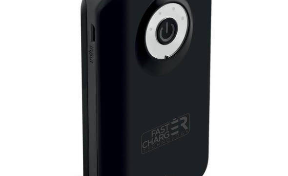 PURO Universal External Fast Charger Battery - Uniwersalny Power Bank z latarką 7800 mAh, 2 x USB, 2.4 A (czarny) - zdjęcie 2
